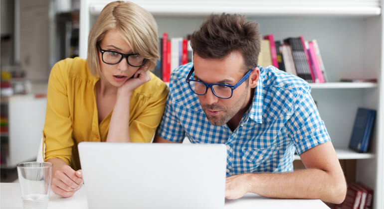 Article Fact or Fable: 3 Hybrid Cloud Adoption Trends Image