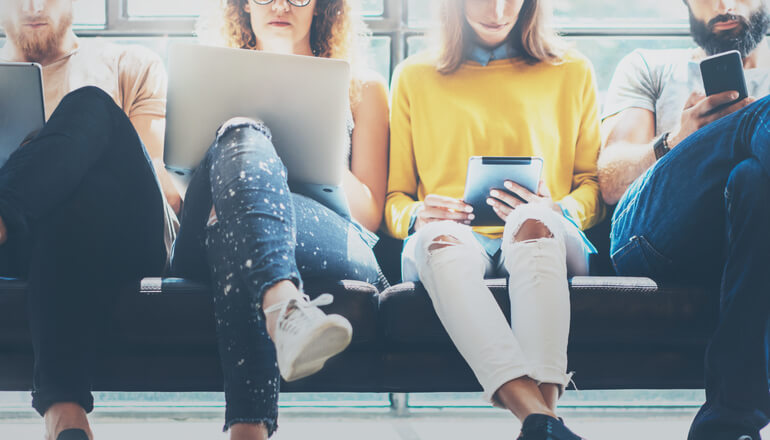 Article Understanding the Multigenerational Workforce Image