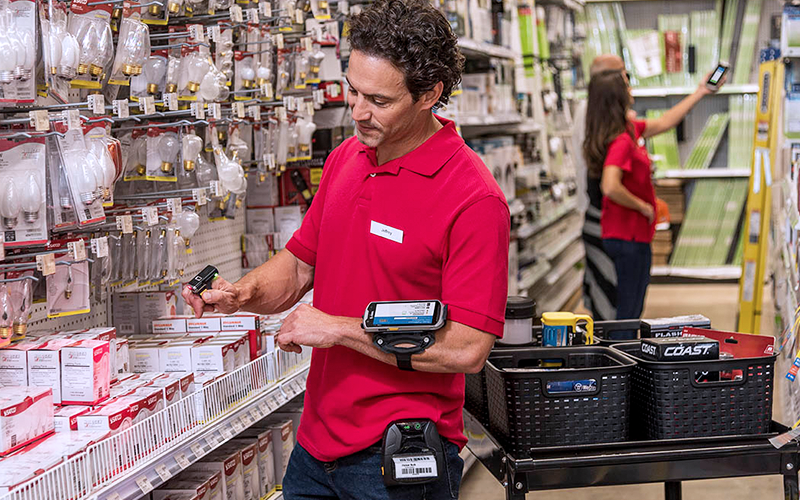 Store personnel tracking inventory