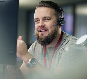 OneCall support rep talks with client