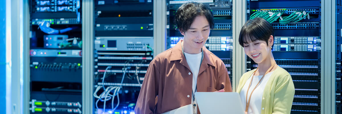 Conversation in IT room