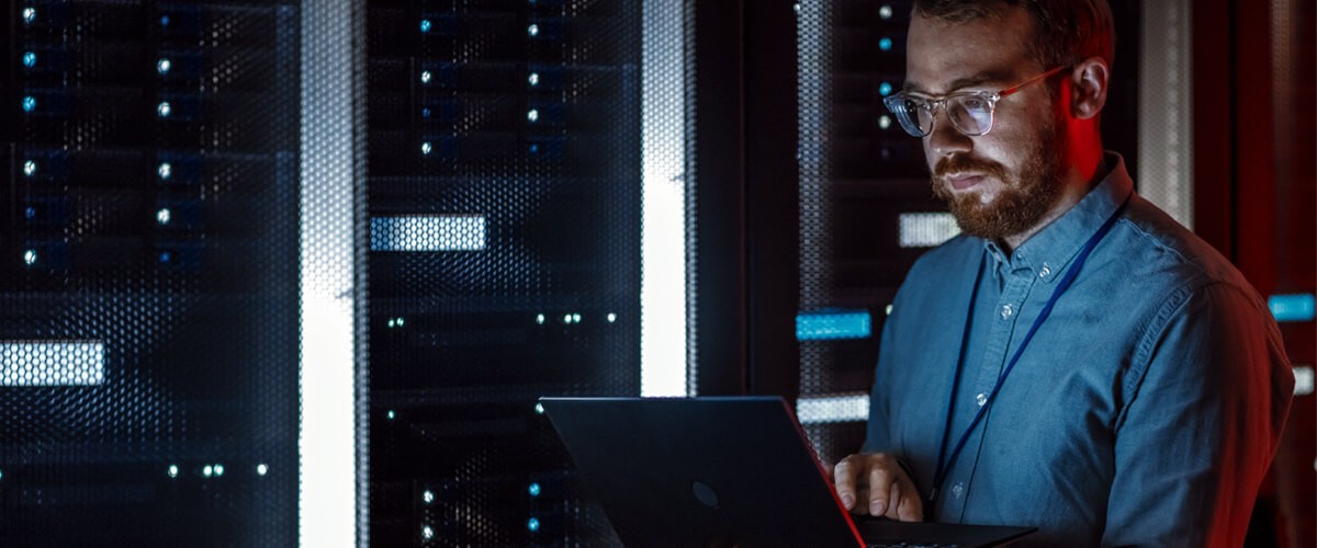  Networking admin in modern data center. Windows Server, SQL Server end of support. Upgrade applications, Upgrade IT infrastructure. 