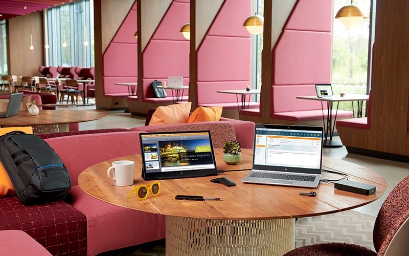 HP Thunderbolt Dock G2 lifestyle