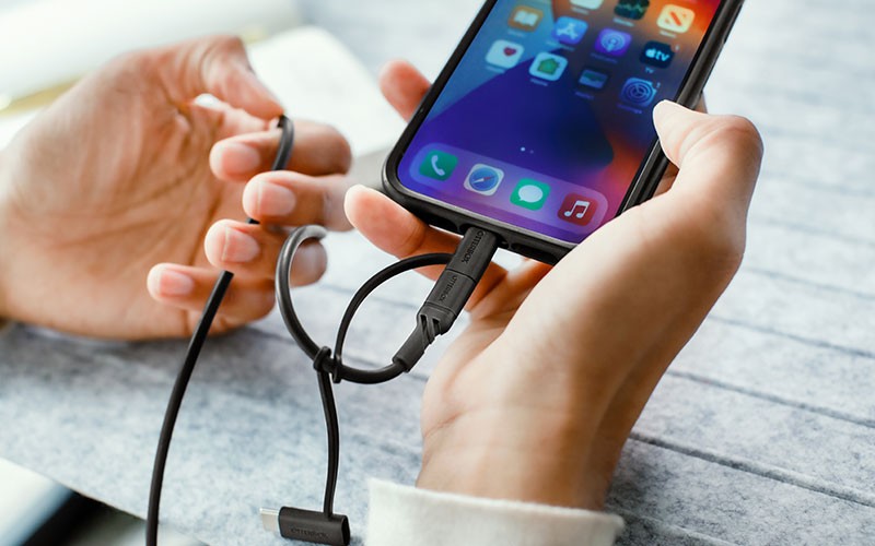 OtterBox charging kit