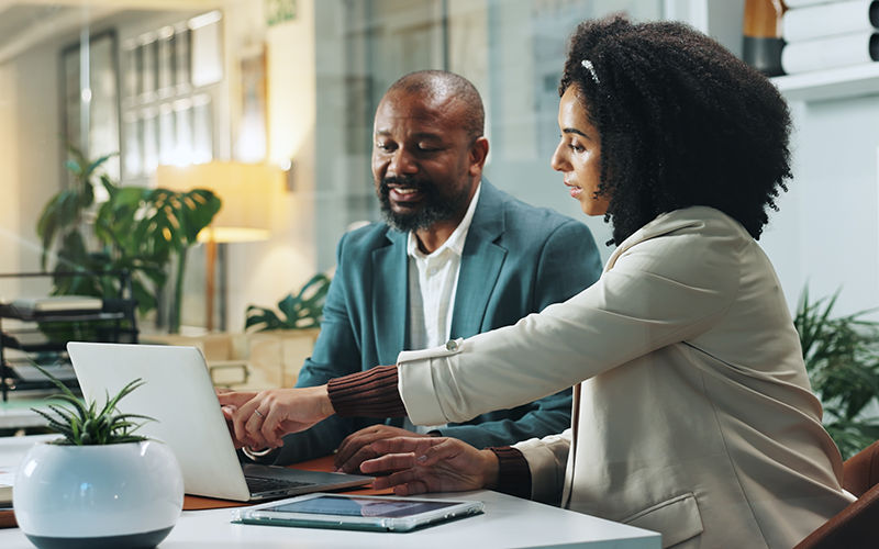 workmates-laptop-office-ss-2654539569