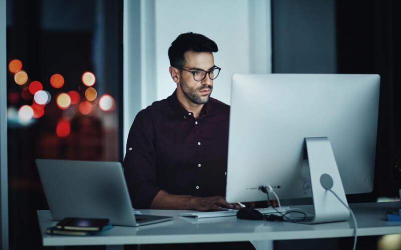 Man working at the office 